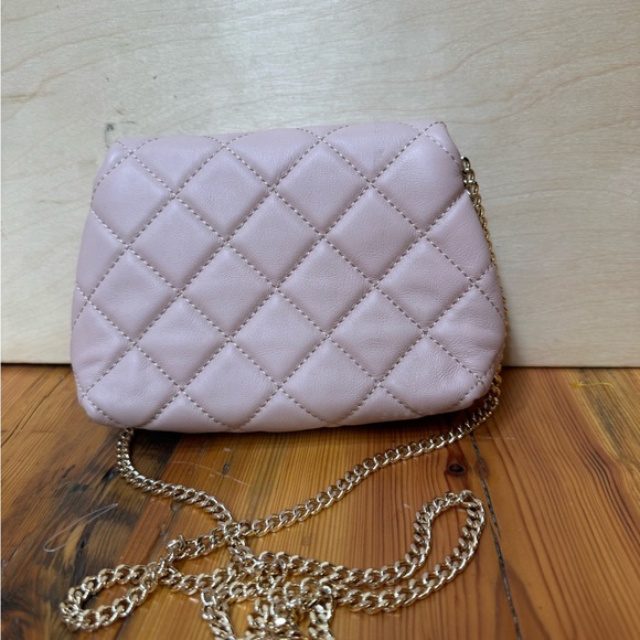 Ted Baker London Quilted Blush Pink Crossbody with Gold Chain - Picture 4 of 10